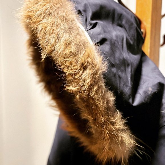 Woods Down insulated Parka Sz Lg - w/fur lined hood - Picture 3 of 7